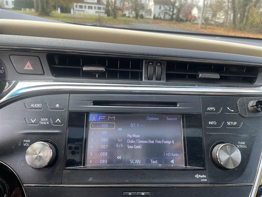 Used Toyota Avalon 4dr Sdn XLE (Natl) 2014 | Wiz Leasing Inc. Stratford, Connecticut Used Toyota Avalon 4dr Sdn XLE (Natl) 2014 | Wiz Leasing Inc. Stratford, Connecticut