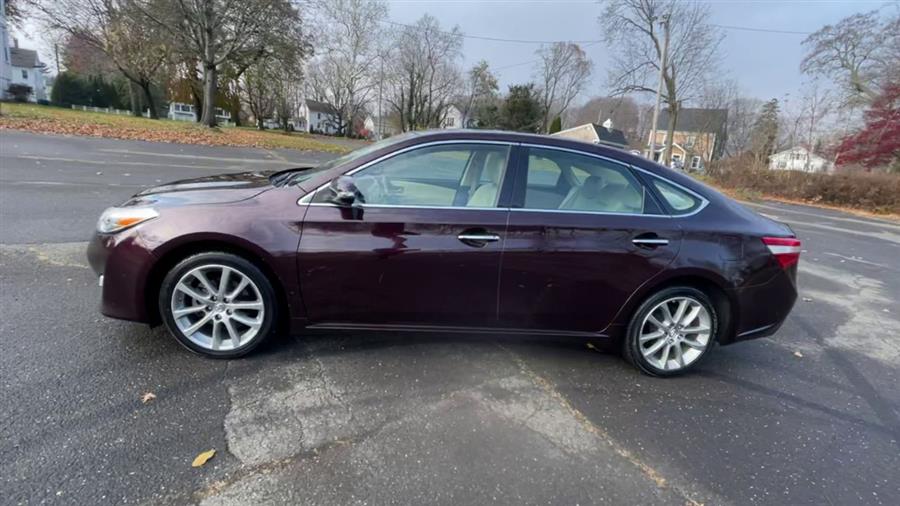 Used Toyota Avalon 4dr Sdn XLE (Natl) 2014 | Wiz Leasing Inc. Stratford, Connecticut Used Toyota Avalon 4dr Sdn XLE (Natl) 2014 | Wiz Leasing Inc. Stratford, Connecticut