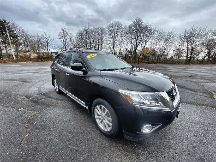 2015 Nissan Pathfinder 4WD 4dr SL, available for sale in Stratford, Connecticut | Wiz Leasing Inc. Stratford, Connecticut