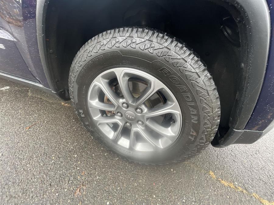 2015 Jeep Grand Cherokee 4WD 4dr Limited, available for sale in Stratford, Connecticut | Wiz Leasing Inc. Stratford, Connecticut 2015 Jeep Grand Cherokee 4WD 4dr Limited, available for sale in Stratford, Connecticut | Wiz Leasing Inc. Stratford, Connecticut