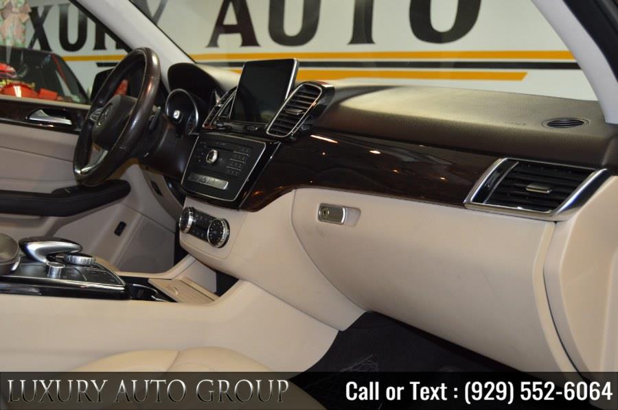 Used Mercedes-Benz GLE 4MATIC 4dr GLE 350 2016 | Luxury Auto Group. Bronx, New York Used Mercedes-Benz GLE 4MATIC 4dr GLE 350 2016 | Luxury Auto Group. Bronx, New York