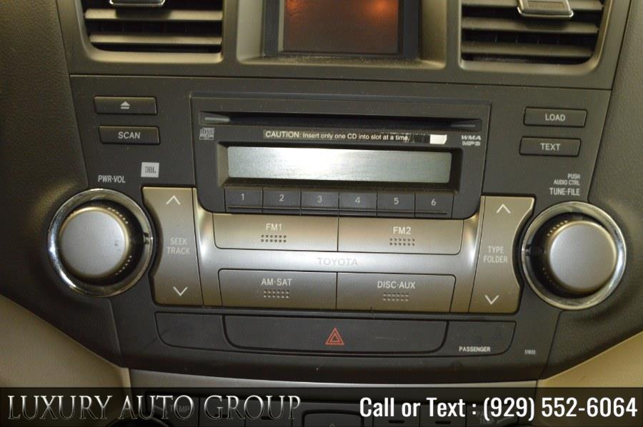 2008 Toyota Highlander FWD 4dr Sport (Natl), available for sale in Bronx, New York | Luxury Auto Group. Bronx, New York 2008 Toyota Highlander FWD 4dr Sport (Natl), available for sale in Bronx, New York | Luxury Auto Group. Bronx, New York