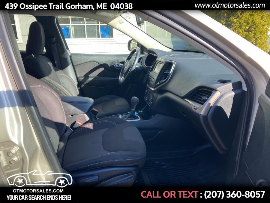 Used Jeep Cherokee 4WD 4dr Latitude 2015 | Ossipee Trail Motor Sales. Gorham, Maine Used Jeep Cherokee 4WD 4dr Latitude 2015 | Ossipee Trail Motor Sales. Gorham, Maine