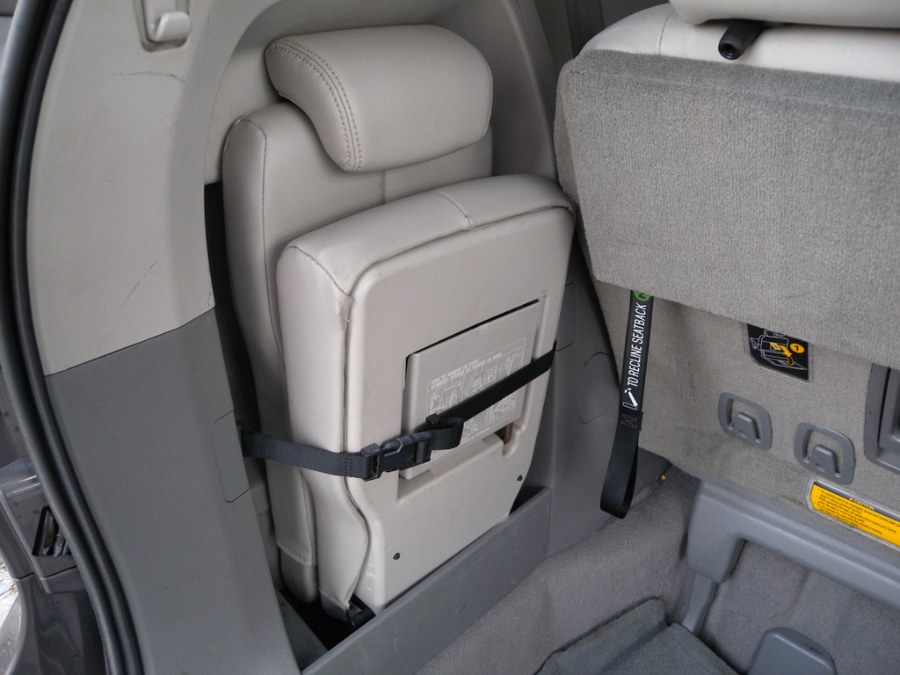 2011 Toyota Sienna 5dr 8-Pass Van V6 LE FWD, available for sale in Brooklyn, New York | Carsbuck Inc.. Brooklyn, New York 2011 Toyota Sienna 5dr 8-Pass Van V6 LE FWD, available for sale in Brooklyn, New York | Carsbuck Inc.. Brooklyn, New York