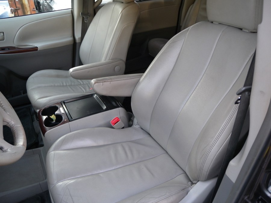 2011 Toyota Sienna 5dr 8-Pass Van V6 LE FWD, available for sale in Brooklyn, New York | Carsbuck Inc.. Brooklyn, New York 2011 Toyota Sienna 5dr 8-Pass Van V6 LE FWD, available for sale in Brooklyn, New York | Carsbuck Inc.. Brooklyn, New York