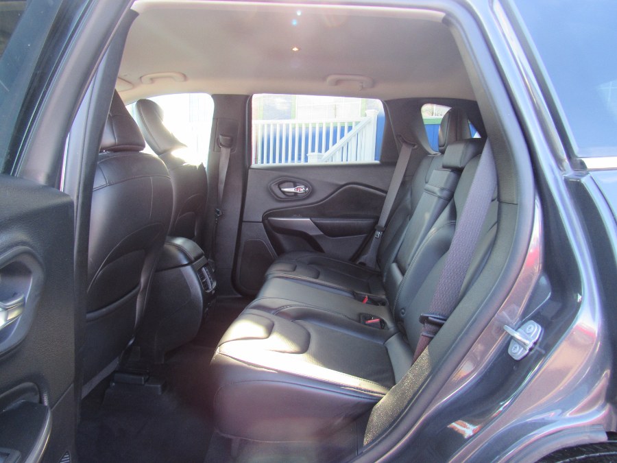 Used Jeep Cherokee Limited 4x4 2019 | NJ Used Cars Center. Irvington, New Jersey Used Jeep Cherokee Limited 4x4 2019 | NJ Used Cars Center. Irvington, New Jersey