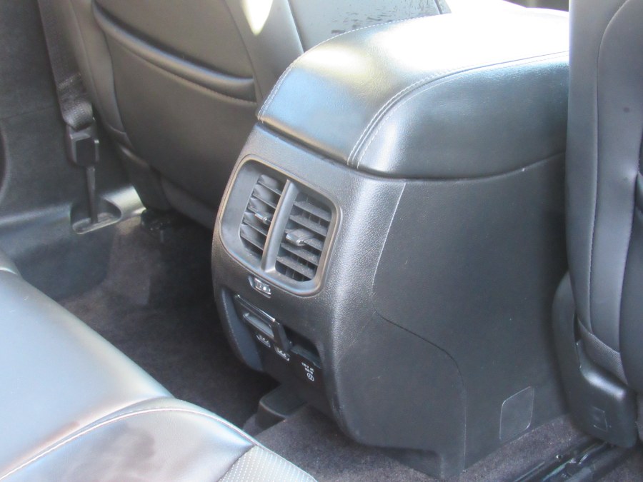 Used Jeep Cherokee Limited 4x4 2019 | NJ Used Cars Center. Irvington, New Jersey Used Jeep Cherokee Limited 4x4 2019 | NJ Used Cars Center. Irvington, New Jersey