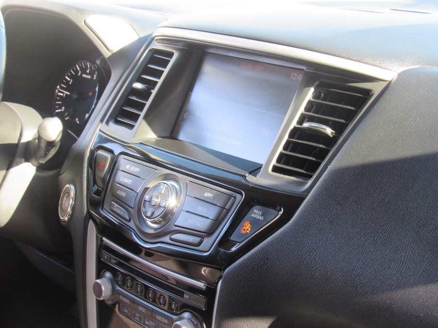 2020 Nissan Pathfinder FWD SV, available for sale in Irvington, New Jersey | NJ Used Cars Center. Irvington, New Jersey 2020 Nissan Pathfinder FWD SV, available for sale in Irvington, New Jersey | NJ Used Cars Center. Irvington, New Jersey