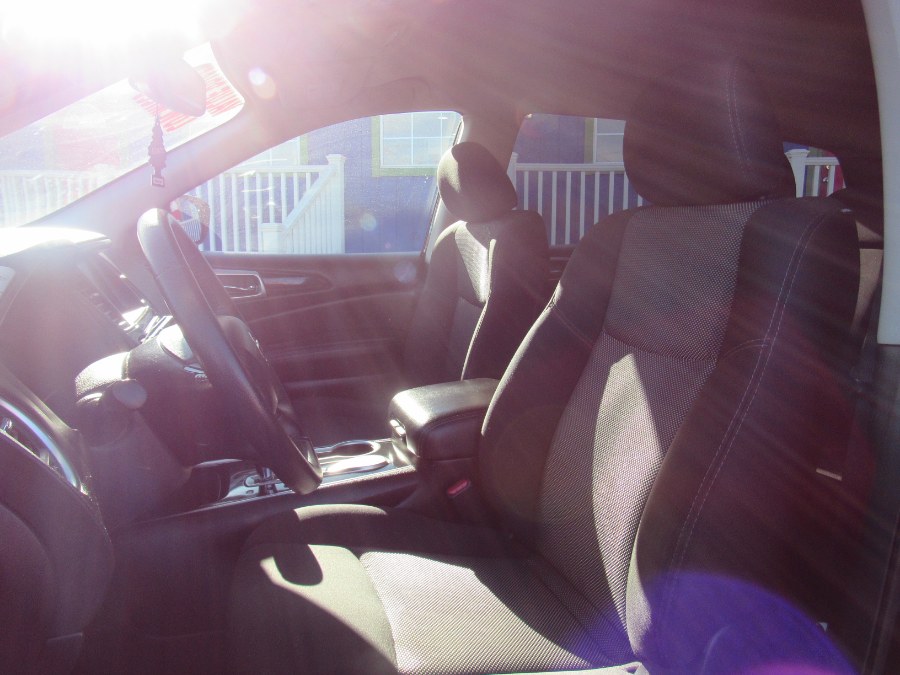 2020 Nissan Pathfinder FWD SV, available for sale in Irvington, New Jersey | NJ Used Cars Center. Irvington, New Jersey 2020 Nissan Pathfinder FWD SV, available for sale in Irvington, New Jersey | NJ Used Cars Center. Irvington, New Jersey