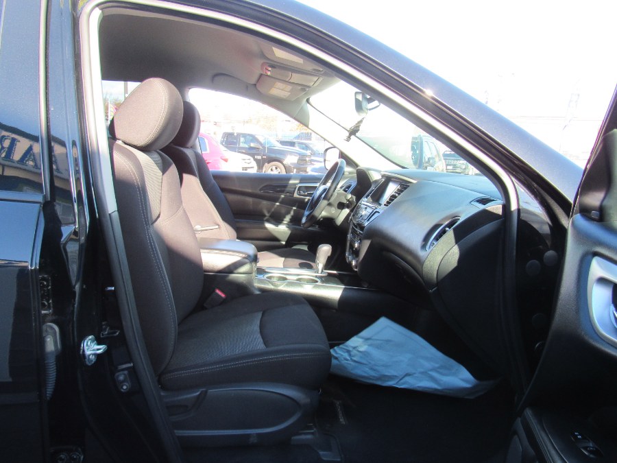 2020 Nissan Pathfinder FWD SV, available for sale in Irvington, New Jersey | NJ Used Cars Center. Irvington, New Jersey 2020 Nissan Pathfinder FWD SV, available for sale in Irvington, New Jersey | NJ Used Cars Center. Irvington, New Jersey
