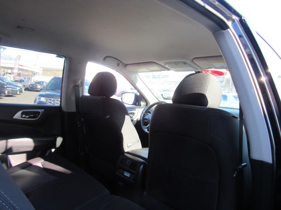 2020 Nissan Pathfinder FWD SV, available for sale in Irvington, New Jersey | NJ Used Cars Center. Irvington, New Jersey 2020 Nissan Pathfinder FWD SV, available for sale in Irvington, New Jersey | NJ Used Cars Center. Irvington, New Jersey