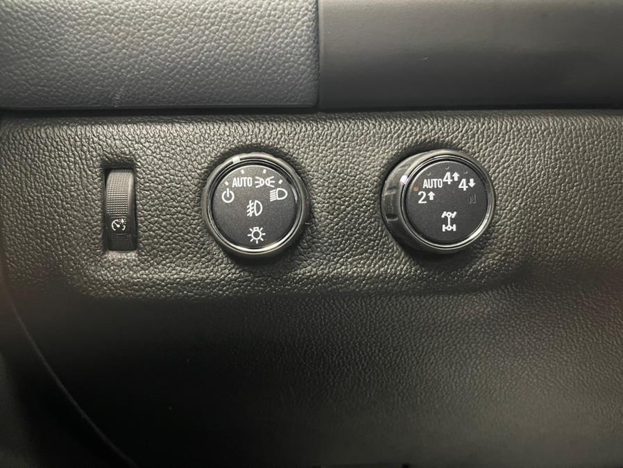 Used Chevrolet Colorado 4WD Crew Cab 128.3" Z71 2017 | Power Motors East. Massapequa Park, New York Used Chevrolet Colorado 4WD Crew Cab 128.3" Z71 2017 | Power Motors East. Massapequa Park, New York