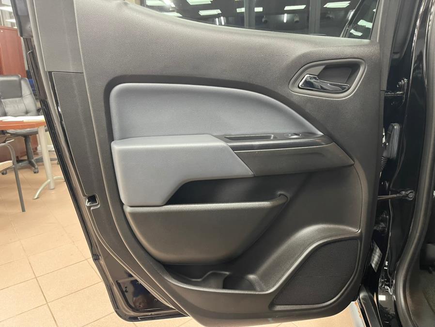 Used Chevrolet Colorado 4WD Crew Cab 128.3" Z71 2017 | Power Motors East. Massapequa Park, New York Used Chevrolet Colorado 4WD Crew Cab 128.3" Z71 2017 | Power Motors East. Massapequa Park, New York