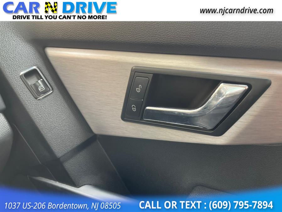 2010 Mercedes-benz Glk-class GLK350 4MATIC, available for sale in Burlington, New Jersey | Car N Drive. Burlington, New Jersey 2010 Mercedes-benz Glk-class GLK350 4MATIC, available for sale in Burlington, New Jersey | Car N Drive. Burlington, New Jersey