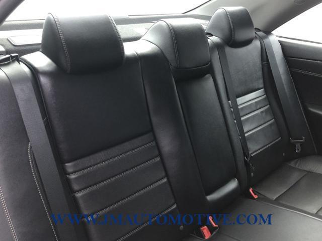2016 Toyota Camry 4dr Sdn V6 Auto XLE, available for sale in Naugatuck, Connecticut | J&M Automotive Sls&Svc LLC. Naugatuck, Connecticut 2016 Toyota Camry 4dr Sdn V6 Auto XLE, available for sale in Naugatuck, Connecticut | J&M Automotive Sls&Svc LLC. Naugatuck, Connecticut