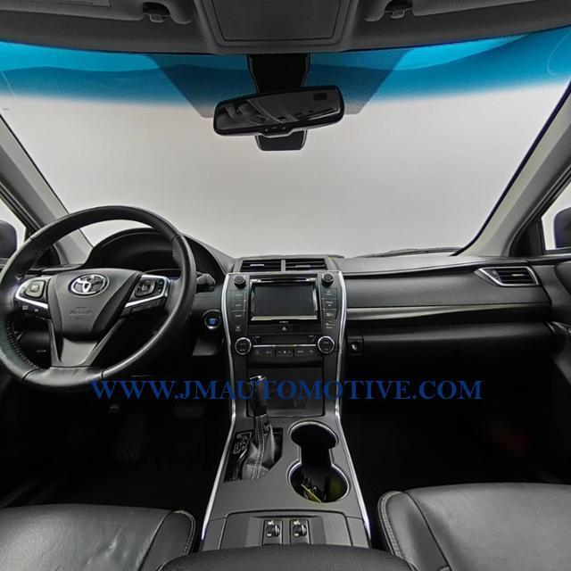 2016 Toyota Camry 4dr Sdn V6 Auto XLE, available for sale in Naugatuck, Connecticut | J&M Automotive Sls&Svc LLC. Naugatuck, Connecticut 2016 Toyota Camry 4dr Sdn V6 Auto XLE, available for sale in Naugatuck, Connecticut | J&M Automotive Sls&Svc LLC. Naugatuck, Connecticut