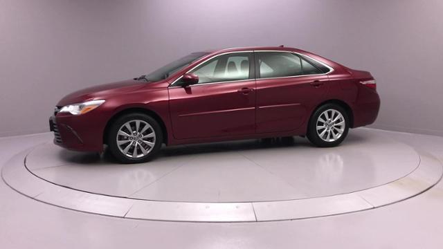 2016 Toyota Camry 4dr Sdn V6 Auto XLE, available for sale in Naugatuck, Connecticut | J&M Automotive Sls&Svc LLC. Naugatuck, Connecticut 2016 Toyota Camry 4dr Sdn V6 Auto XLE, available for sale in Naugatuck, Connecticut | J&M Automotive Sls&Svc LLC. Naugatuck, Connecticut