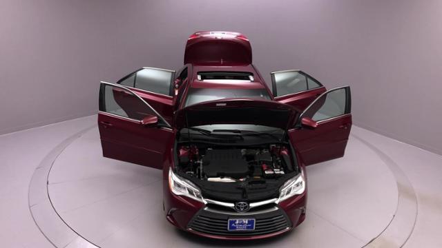 2016 Toyota Camry 4dr Sdn V6 Auto XLE, available for sale in Naugatuck, Connecticut | J&M Automotive Sls&Svc LLC. Naugatuck, Connecticut 2016 Toyota Camry 4dr Sdn V6 Auto XLE, available for sale in Naugatuck, Connecticut | J&M Automotive Sls&Svc LLC. Naugatuck, Connecticut