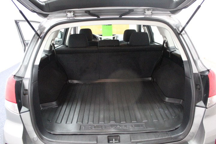 Used Subaru Outback 4dr Wgn H4 Auto 2.5i 2011 | New England Auto Sales LLC. Plainville, Connecticut Used Subaru Outback 4dr Wgn H4 Auto 2.5i 2011 | New England Auto Sales LLC. Plainville, Connecticut