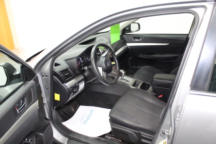 Used Subaru Outback 4dr Wgn H4 Auto 2.5i 2011 | New England Auto Sales LLC. Plainville, Connecticut Used Subaru Outback 4dr Wgn H4 Auto 2.5i 2011 | New England Auto Sales LLC. Plainville, Connecticut