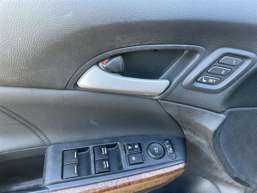 2012 Honda Accord Sdn 4dr V6 Auto EX-L, available for sale in Stratford, Connecticut | Wiz Leasing Inc. Stratford, Connecticut 2012 Honda Accord Sdn 4dr V6 Auto EX-L, available for sale in Stratford, Connecticut | Wiz Leasing Inc. Stratford, Connecticut