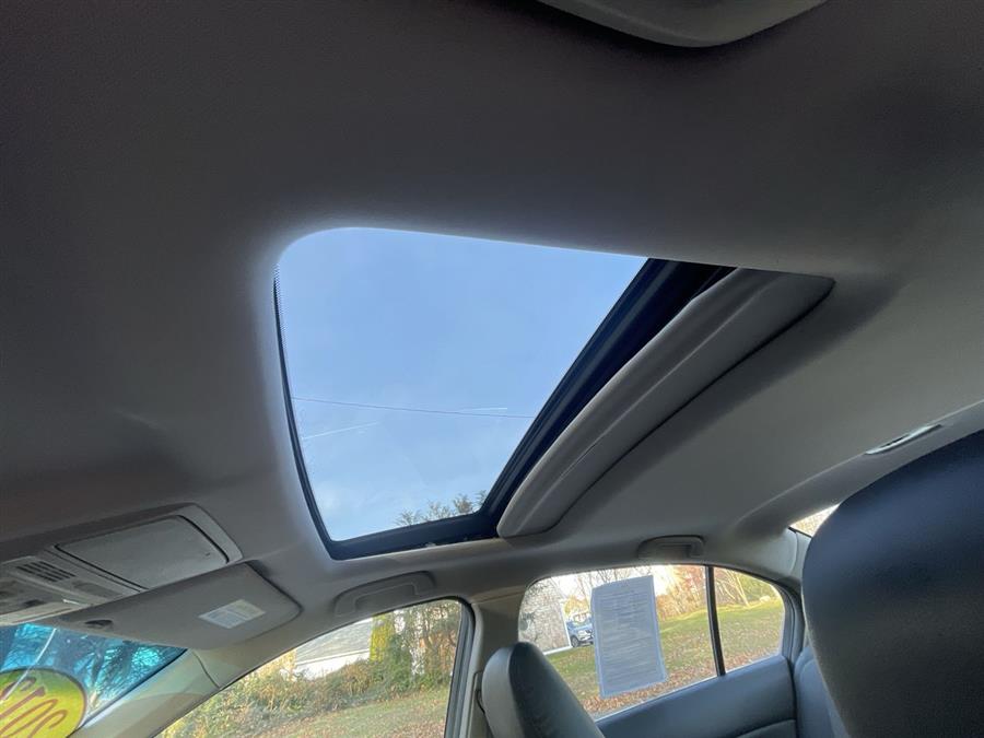 2012 Honda Accord Sdn 4dr V6 Auto EX-L, available for sale in Stratford, Connecticut | Wiz Leasing Inc. Stratford, Connecticut 2012 Honda Accord Sdn 4dr V6 Auto EX-L, available for sale in Stratford, Connecticut | Wiz Leasing Inc. Stratford, Connecticut