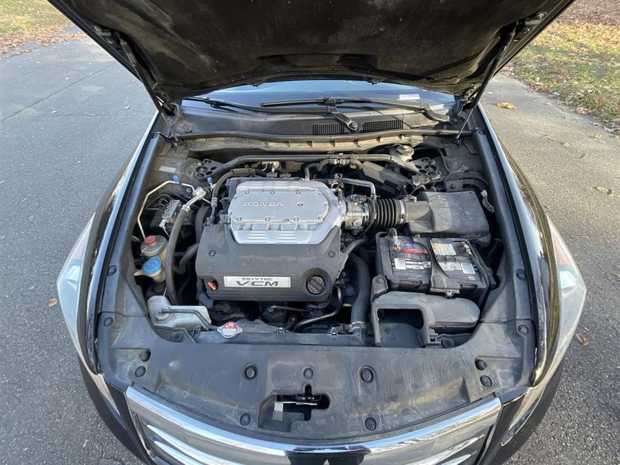 2012 Honda Accord Sdn 4dr V6 Auto EX-L, available for sale in Stratford, Connecticut | Wiz Leasing Inc. Stratford, Connecticut 2012 Honda Accord Sdn 4dr V6 Auto EX-L, available for sale in Stratford, Connecticut | Wiz Leasing Inc. Stratford, Connecticut