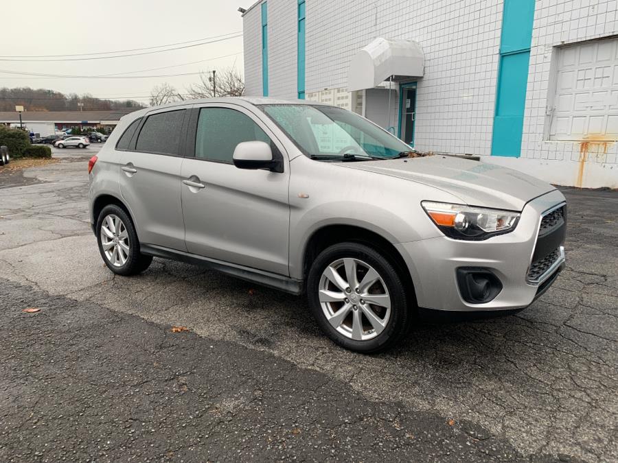 Used Mitsubishi Outlander Sport AWD 4dr CVT ES 2015 | Dealertown Auto Wholesalers. Milford, Connecticut Used Mitsubishi Outlander Sport AWD 4dr CVT ES 2015 | Dealertown Auto Wholesalers. Milford, Connecticut