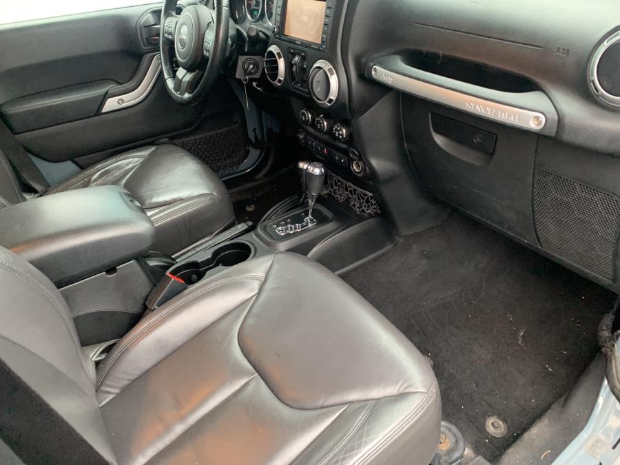 Used Jeep Wrangler Unlimited 4WD 4dr Rubicon Hard Rock 2015 | Dealertown Auto Wholesalers. Milford, Connecticut Used Jeep Wrangler Unlimited 4WD 4dr Rubicon Hard Rock 2015 | Dealertown Auto Wholesalers. Milford, Connecticut