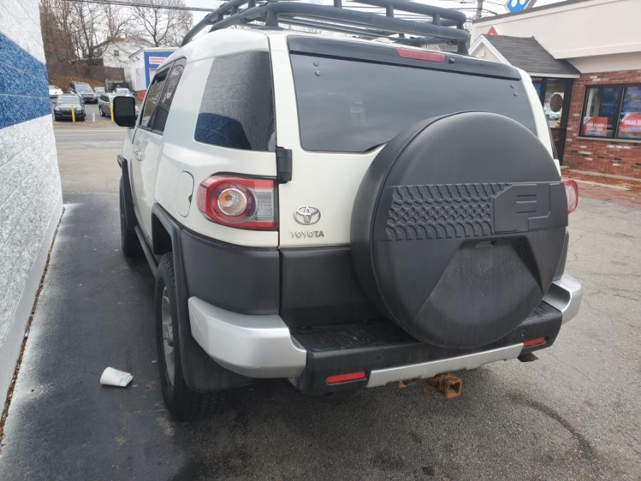 2012 Toyota FJ Cruiser photo