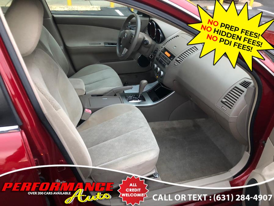 2005 Nissan Altima 4dr Sdn I4 Auto 2.5 S PZEV, available for sale in Bohemia, New York | Performance Auto Inc. Bohemia, New York 2005 Nissan Altima 4dr Sdn I4 Auto 2.5 S PZEV, available for sale in Bohemia, New York | Performance Auto Inc. Bohemia, New York
