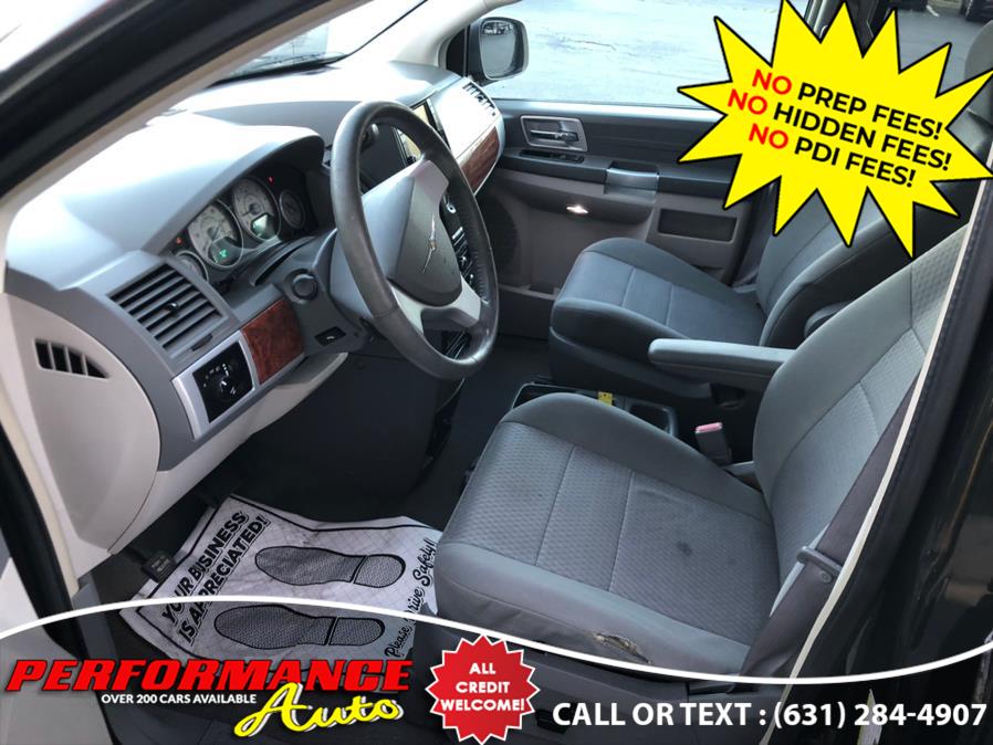2008 Chrysler Town & Country 4dr Wgn Touring, available for sale in Bohemia, New York | Performance Auto Inc. Bohemia, New York 2008 Chrysler Town & Country 4dr Wgn Touring, available for sale in Bohemia, New York | Performance Auto Inc. Bohemia, New York