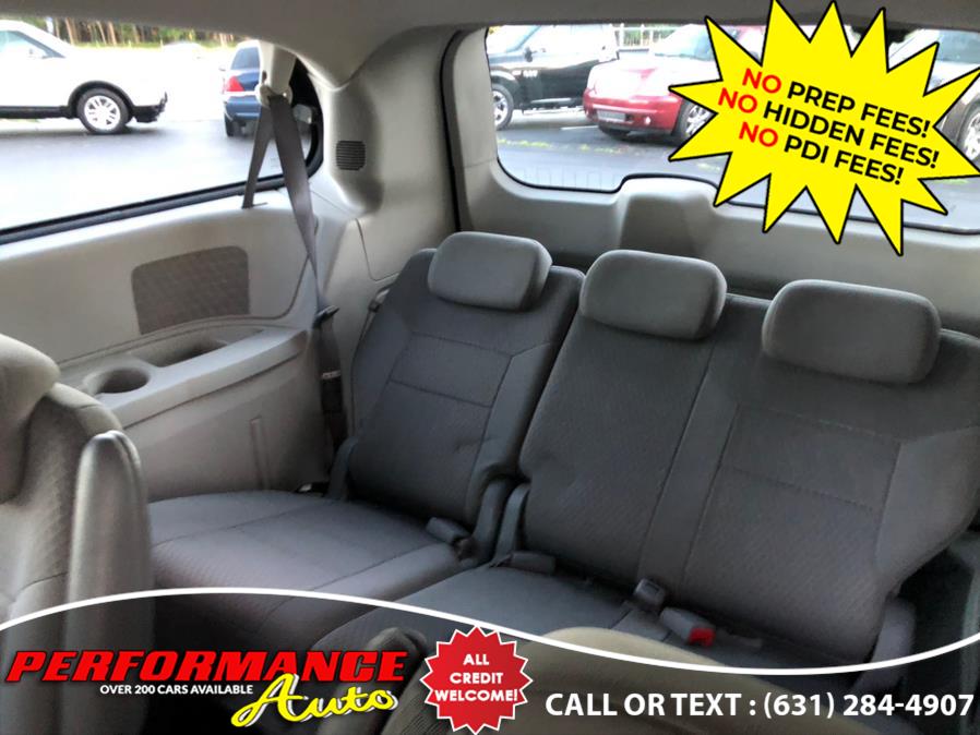 2008 Chrysler Town & Country 4dr Wgn Touring, available for sale in Bohemia, New York | Performance Auto Inc. Bohemia, New York 2008 Chrysler Town & Country 4dr Wgn Touring, available for sale in Bohemia, New York | Performance Auto Inc. Bohemia, New York