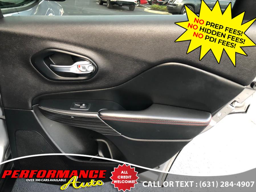 2014 Jeep Cherokee 4WD 4dr Trailhawk, available for sale in Bohemia, New York | Performance Auto Inc. Bohemia, New York 2014 Jeep Cherokee 4WD 4dr Trailhawk, available for sale in Bohemia, New York | Performance Auto Inc. Bohemia, New York