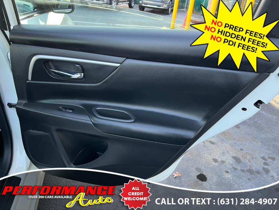 2016 Nissan Altima 4dr Sdn I4 2.5 SR, available for sale in Bohemia, New York | Performance Auto Inc. Bohemia, New York 2016 Nissan Altima 4dr Sdn I4 2.5 SR, available for sale in Bohemia, New York | Performance Auto Inc. Bohemia, New York