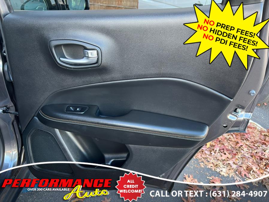 2018 Jeep Compass Latitude 4x4, available for sale in Bohemia, New York | Performance Auto Inc. Bohemia, New York 2018 Jeep Compass Latitude 4x4, available for sale in Bohemia, New York | Performance Auto Inc. Bohemia, New York