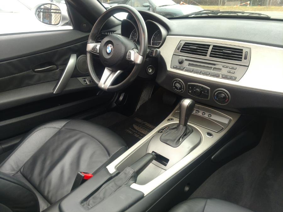 2004 BMW Z4 2dr Roadster 3.0i, available for sale in Wantagh, New York | Alpine Motors Inc. Wantagh, New York 2004 BMW Z4 2dr Roadster 3.0i, available for sale in Wantagh, New York | Alpine Motors Inc. Wantagh, New York
