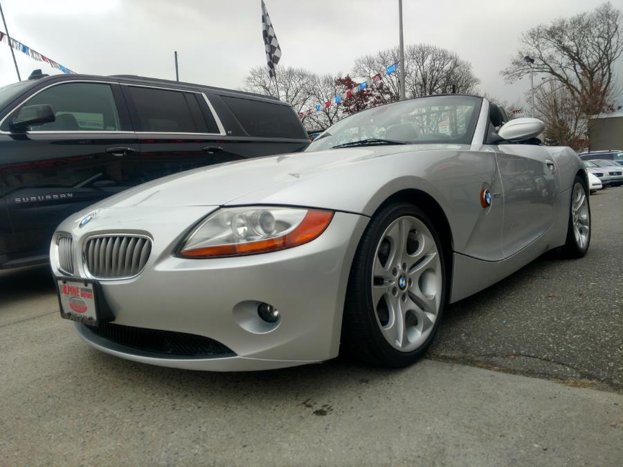 2004 BMW Z4 2dr Roadster 3.0i, available for sale in Wantagh, New York | Alpine Motors Inc. Wantagh, New York 2004 BMW Z4 2dr Roadster 3.0i, available for sale in Wantagh, New York | Alpine Motors Inc. Wantagh, New York