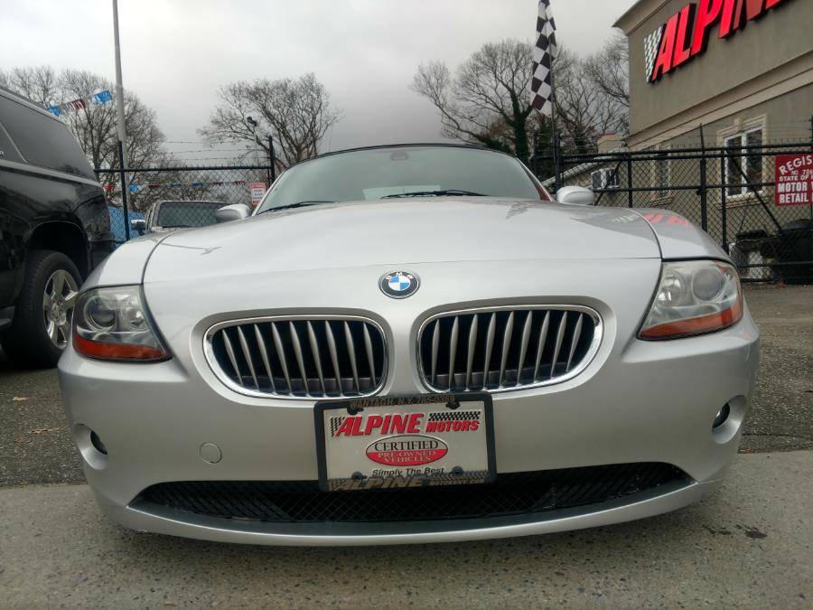 2004 BMW Z4 2dr Roadster 3.0i, available for sale in Wantagh, New York | Alpine Motors Inc. Wantagh, New York 2004 BMW Z4 2dr Roadster 3.0i, available for sale in Wantagh, New York | Alpine Motors Inc. Wantagh, New York