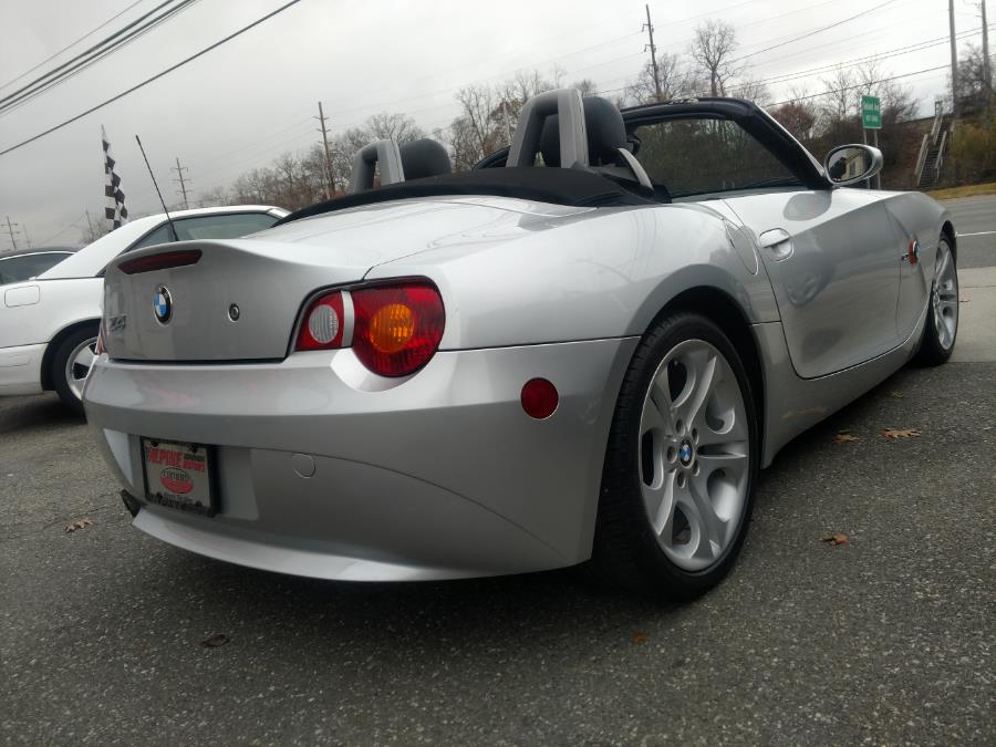 2004 BMW Z4 2dr Roadster 3.0i, available for sale in Wantagh, New York | Alpine Motors Inc. Wantagh, New York 2004 BMW Z4 2dr Roadster 3.0i, available for sale in Wantagh, New York | Alpine Motors Inc. Wantagh, New York