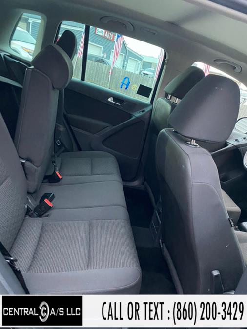 Used Volkswagen Tiguan 4WD 4dr Auto S 2012 | Central A/S LLC. East Windsor, Connecticut Used Volkswagen Tiguan 4WD 4dr Auto S 2012 | Central A/S LLC. East Windsor, Connecticut