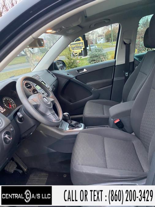Used Volkswagen Tiguan 4WD 4dr Auto S 2012 | Central A/S LLC. East Windsor, Connecticut Used Volkswagen Tiguan 4WD 4dr Auto S 2012 | Central A/S LLC. East Windsor, Connecticut