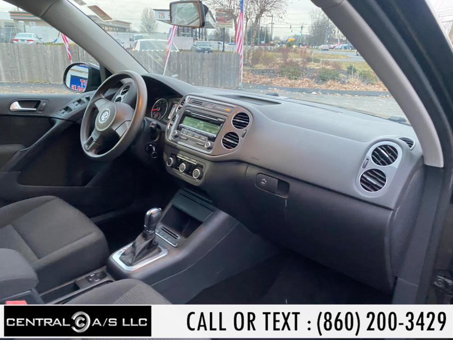 Used Volkswagen Tiguan 4WD 4dr Auto S 2012 | Central A/S LLC. East Windsor, Connecticut Used Volkswagen Tiguan 4WD 4dr Auto S 2012 | Central A/S LLC. East Windsor, Connecticut