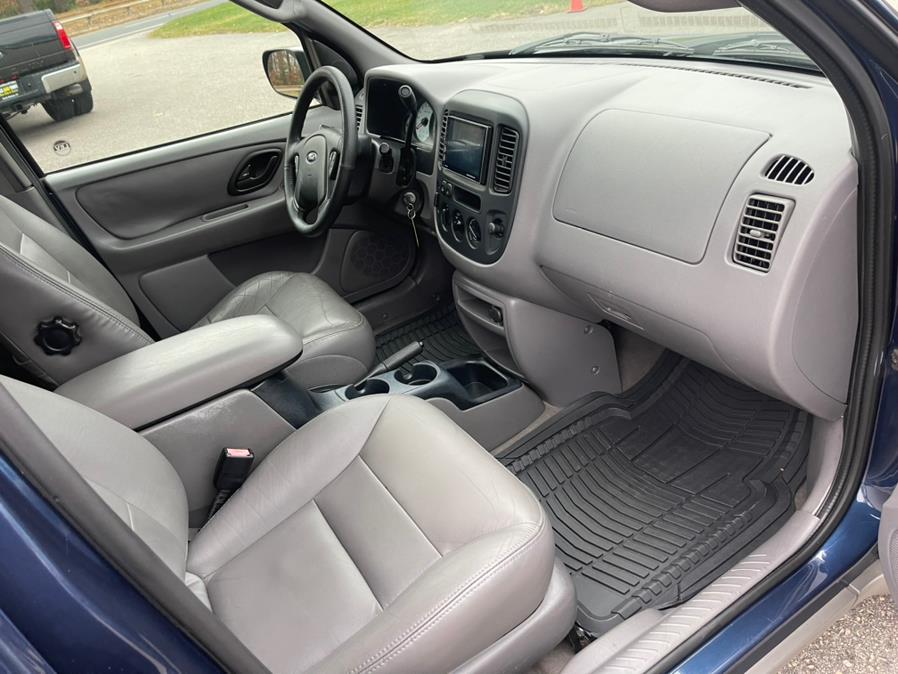 2002 Ford Escape 4dr 103" WB XLT 4WD Sport, available for sale in South Windsor, Connecticut | Mike And Tony Auto Sales, Inc. South Windsor, Connecticut 2002 Ford Escape 4dr 103" WB XLT 4WD Sport, available for sale in South Windsor, Connecticut | Mike And Tony Auto Sales, Inc. South Windsor, Connecticut