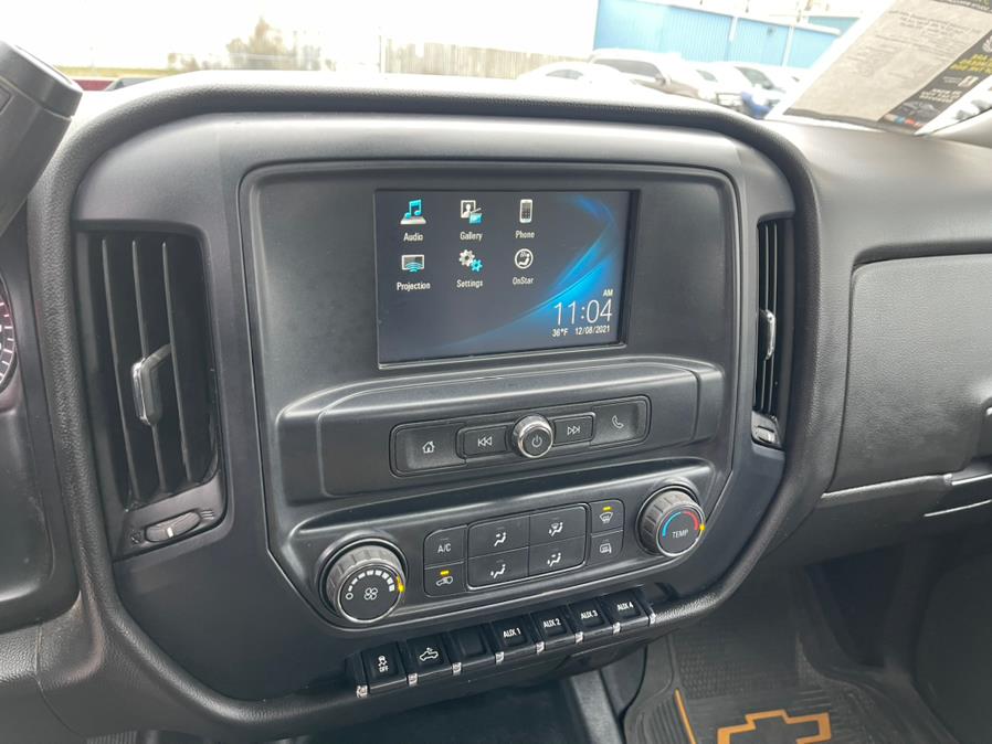 2017 Chevrolet Silverado 3500HD 4WD Reg Cab 137.5" WB, 59.06" CA WT, available for sale in South Windsor, Connecticut | Mike And Tony Auto Sales, Inc. South Windsor, Connecticut 2017 Chevrolet Silverado 3500HD 4WD Reg Cab 137.5" WB, 59.06" CA WT, available for sale in South Windsor, Connecticut | Mike And Tony Auto Sales, Inc. South Windsor, Connecticut