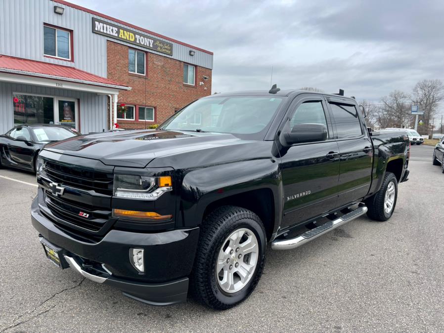 2017 Chevrolet Silverado 1500 4WD Crew Cab 143.5" LT w/2LT, available for sale in South Windsor, Connecticut | Mike And Tony Auto Sales, Inc. South Windsor, Connecticut