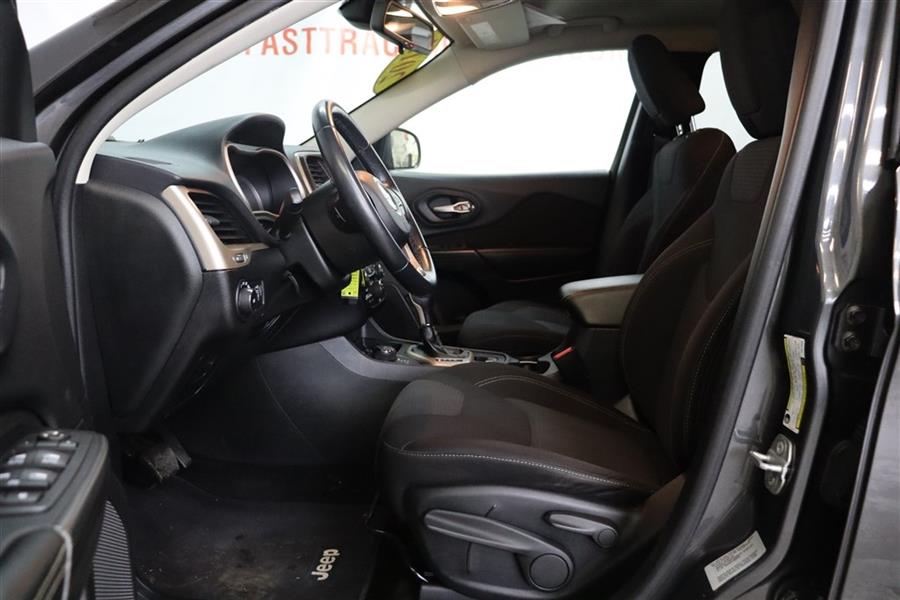 Used Jeep Cherokee LATITUDE 2015 | Fast Track Motors. Paterson, New Jersey Used Jeep Cherokee LATITUDE 2015 | Fast Track Motors. Paterson, New Jersey