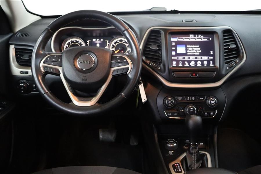 Used Jeep Cherokee LATITUDE 2015 | Fast Track Motors. Paterson, New Jersey Used Jeep Cherokee LATITUDE 2015 | Fast Track Motors. Paterson, New Jersey