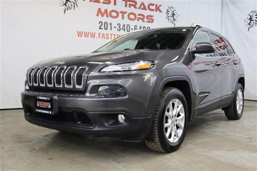 Used Jeep Cherokee LATITUDE 2015 | Fast Track Motors. Paterson, New Jersey Used Jeep Cherokee LATITUDE 2015 | Fast Track Motors. Paterson, New Jersey