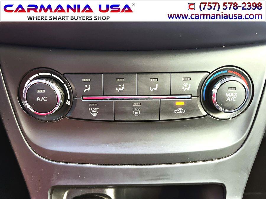 Used Nissan Sentra SR CVT 2017 | CARMANIA USA. Chesapeake, Virginia Used Nissan Sentra SR CVT 2017 | CARMANIA USA. Chesapeake, Virginia